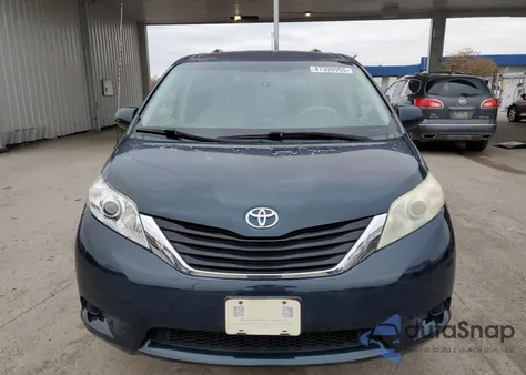 2012 Toyota Sienna Le from USA, damaged, VIN 5TDKK3DCXCS242353